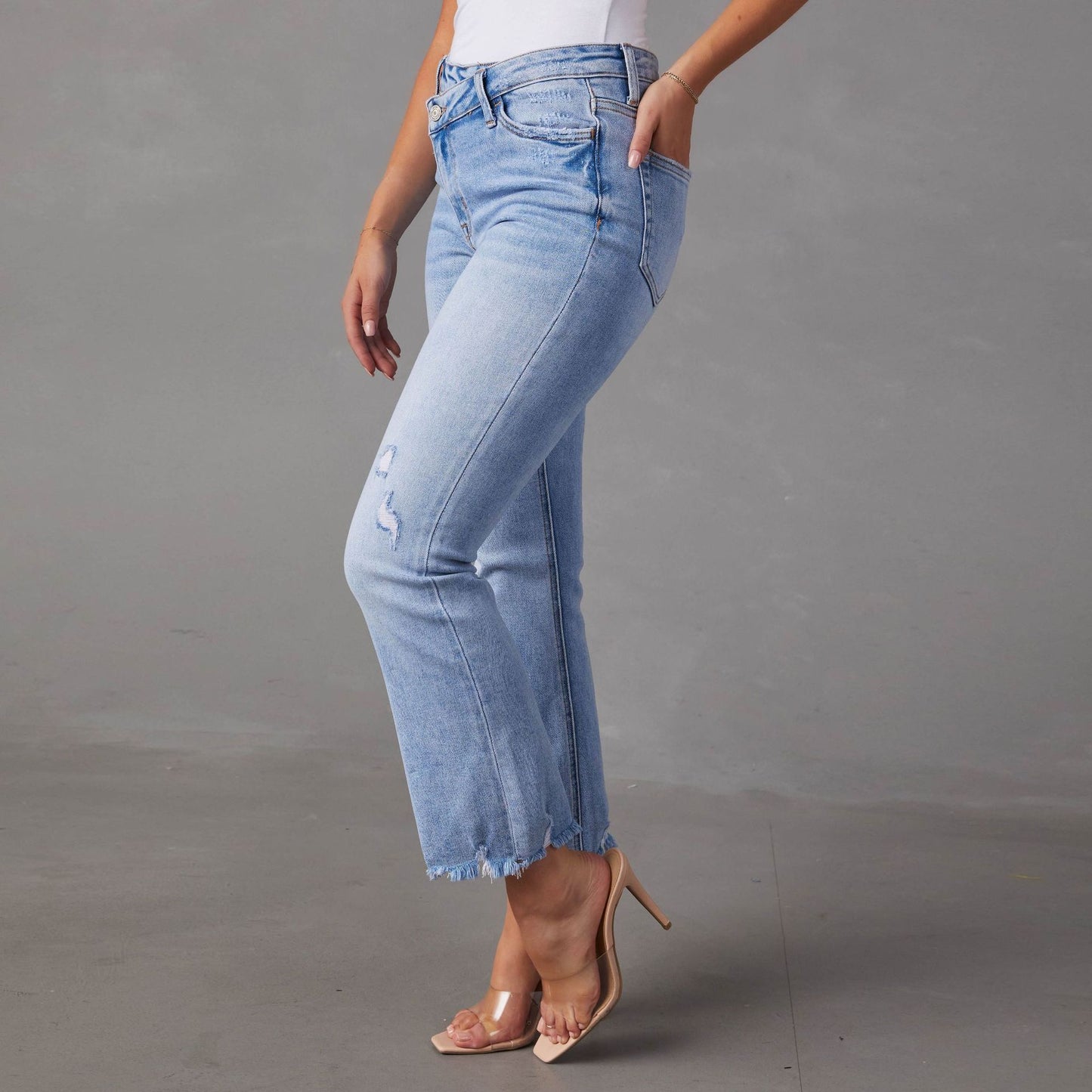 Le Denim Asymétrique Iconique